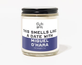 Es riecht nach einem Date mit Miguel O&#39; Hara Kerze | Popkultur Geschenk | Ästhetische Kerze | Promi-Kerze | Geschenk für Freund︱ Geschenk für Sie