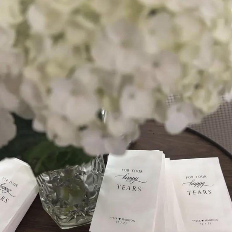Paquete de pañuelos para invitados a la boda, bolsa de pañuelos personalizada para recuerdo de boda, paquete de pañuelos Happy tears para invitados a la boda, paquete de pañuelos personalizado imagen 11