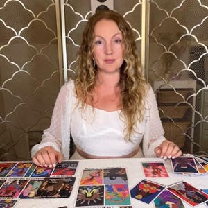 Tarot card reading