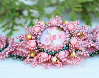 Bracelet avec des Roses pêche, verte et rose, bijoux cadeau romantique Saint Valentin