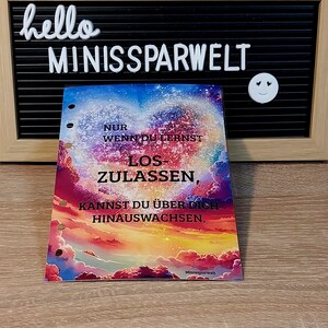 Motivationskarte „Nur wenn du lernst loszulassen, kannst du über dich hinauswachsen“ – Inspiration für Schule, Büro und Terminplaner