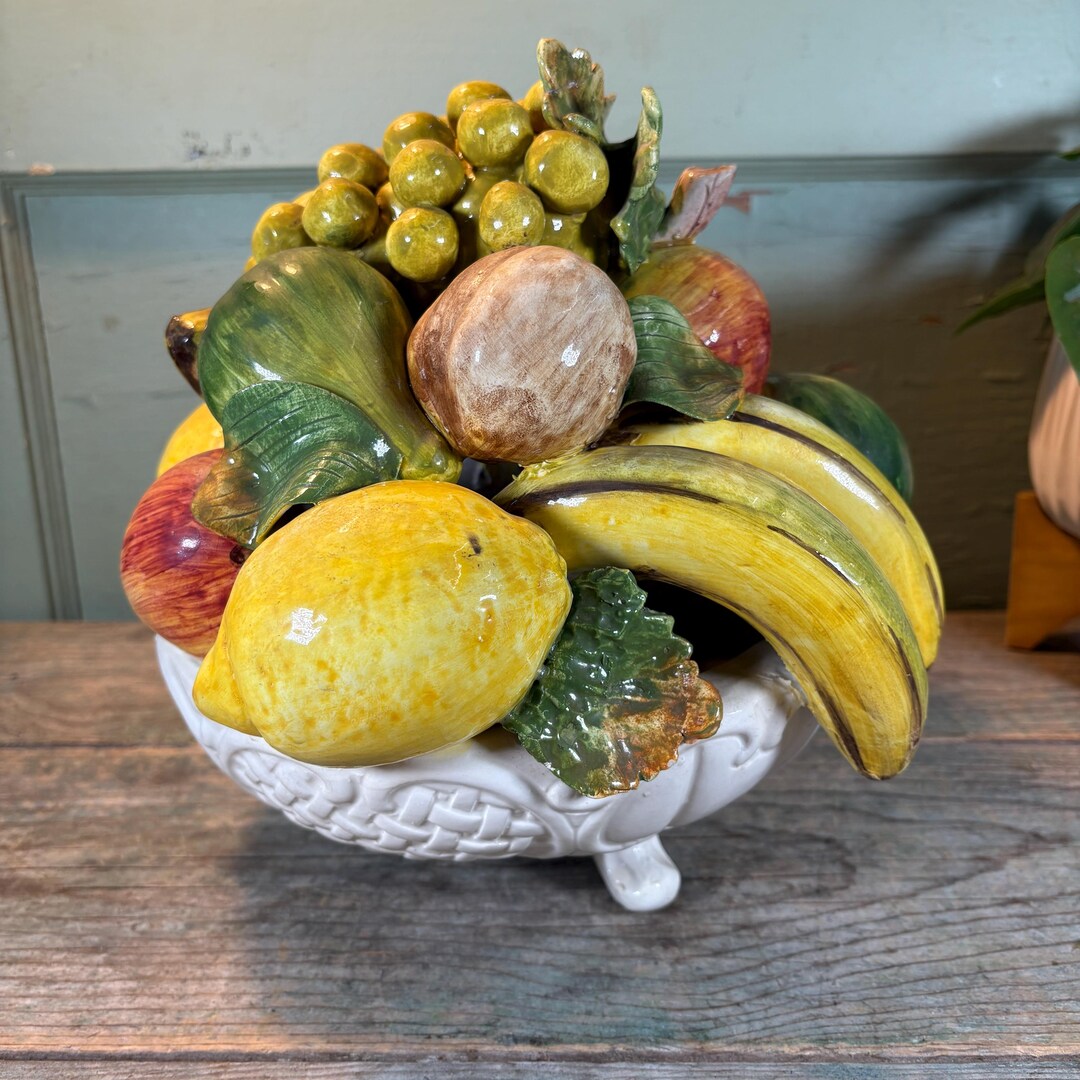 Panier à Fruits En Céramique Jaune – Fait Main En Italie – Signé H – Vintage – Dimensions 26x26x11,5cm