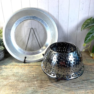 Antique Pie Pan Tin w/ Screen Bottom Sifter 9.75&quot; Great Patina, Vintage Metal Collapsible Steamer Basket, Vintage Kitchen Gadgets, Strainer
