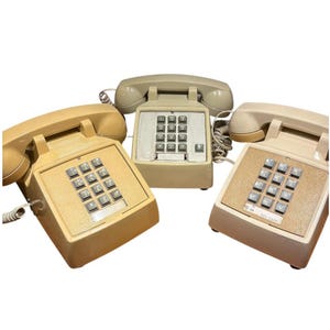 Teléfonos vintage beige de tonos de ITT, Bell Systems, Western Electric y Premier