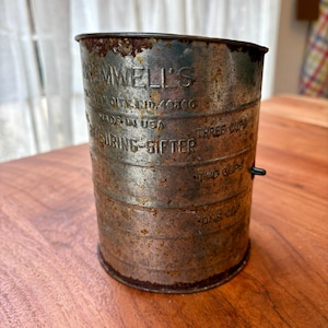 Vintage Bromwell 3-Cup Measuring Sifter: Metal Kitchen Decor
