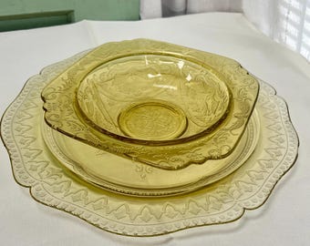 Vintage Federal Glass Madrid Amber Bowl and Plate Set