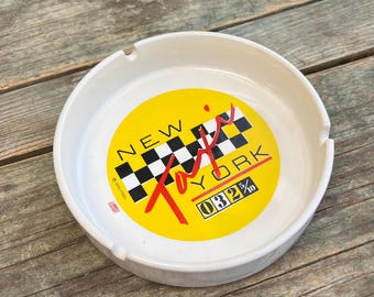 Vintage New York Taxi Ashtray: Ceramic Souvenir Collectable