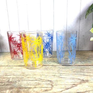 Vintage Set 4 Kraft Swanky Swig Juice Glasses Cornflower Pattern 1 Yellow 1 Red 2 Blue 3.5" Tall 4 Oz MCM 50s Kitchen Decor