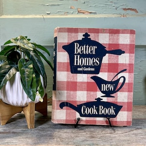 Vintage 1953 Better Homes & Gardens Cookbook: 5th Edition, Retro Kitchen
