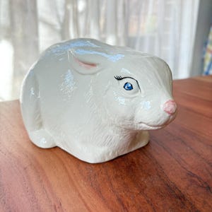 Vintage white bunny rabbit ceramic figurine, hand painted, signed, 1981. Easter bunny,  white rabbit,  Free shipping guarantee