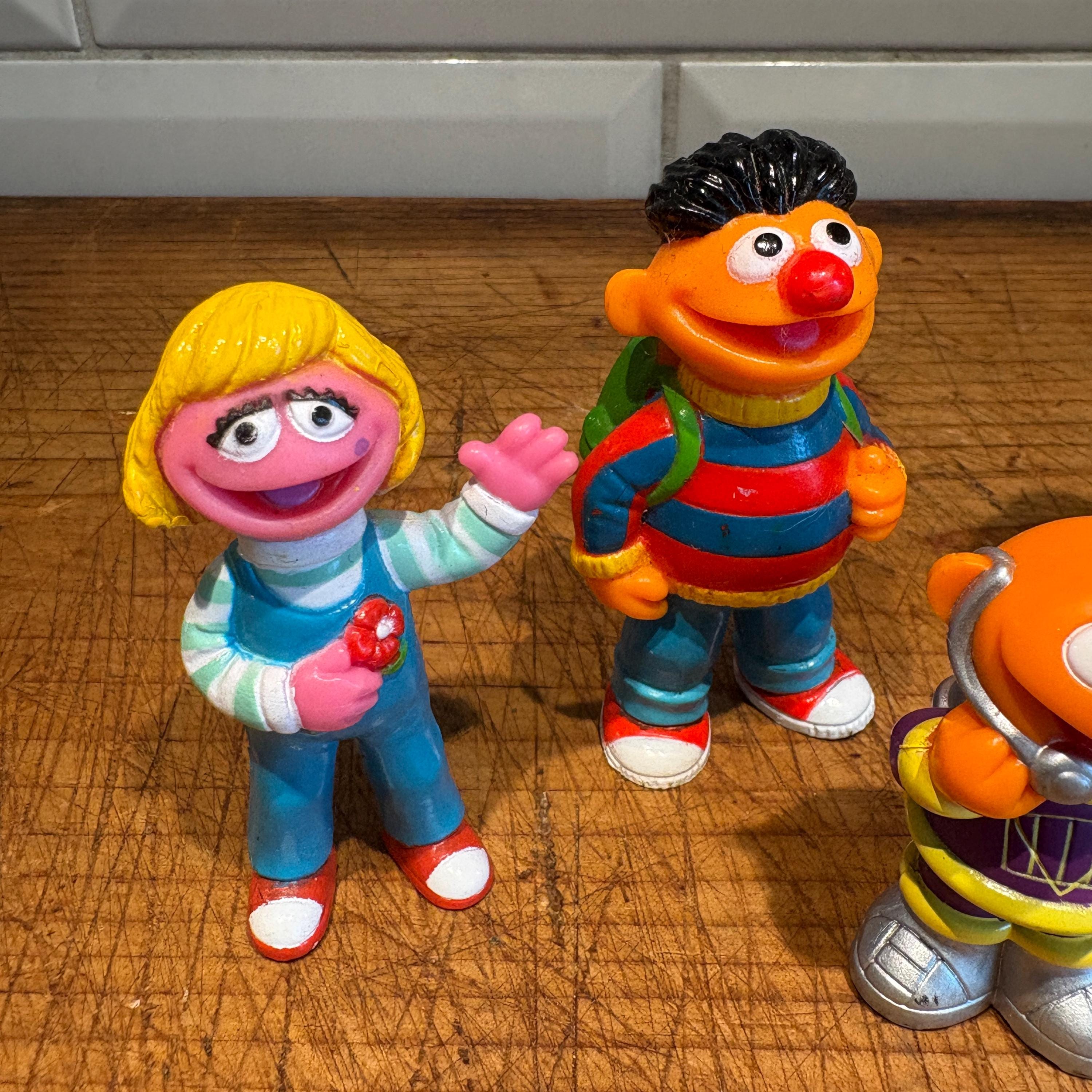Vintage Sesame Street Figures Lot - Big Bird, Ernie, Prairie Dawn