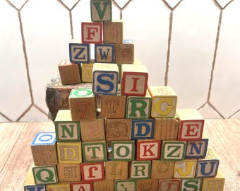 Bloques de madera vintage con letras para bebés (década de 1960-1970)