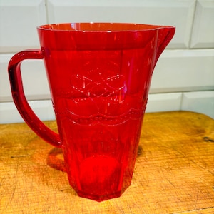 Vintage Crofton Red Plastic Pitcher with Scallop design, 64 oz. Holiday Tableware,