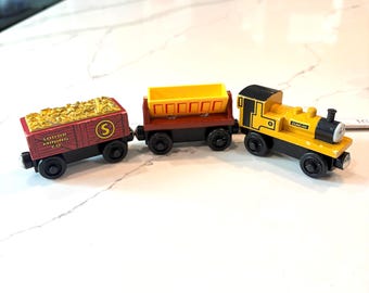 Duncan Tank Engine, Thomas and Friends Wooden Railway Cars, Various, You Choose