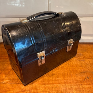 Vintage Alladin Black Dome Lunchbox, Orange Interior, Nashville TN, 1960s Metal Lunchbox  Free shipping guarantee
