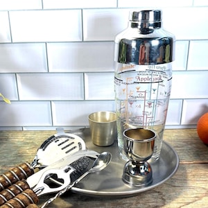 Vintage Arcoroc-cocktailshakerset: barblad en dubbele jigger