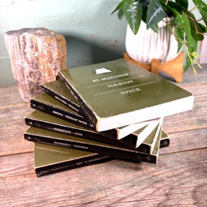 The Great Books Foundation Set One, Complete, 6 paperback volumes, 1966, Dec. of Independence, Machiavelli, Shakespeare, Aristotle, Joyce