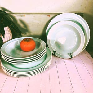 Lu-Ray Surf Green Pasta Bowl: Vintage Art Deco Dinnerware