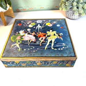 Vintage Huntley & Palmers "Carnival Assorted" kexburk från 1960-talet