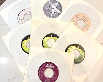 Lot med 7 original 45 RPM vinylskivor, The Beatles, John Lennon, Ring Starr