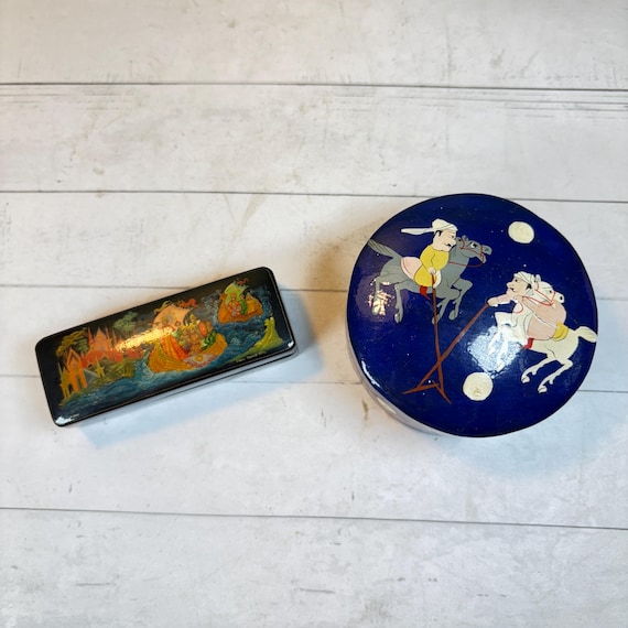 Vintage Boxes, Russian rectangular box, Signed on… - image 1