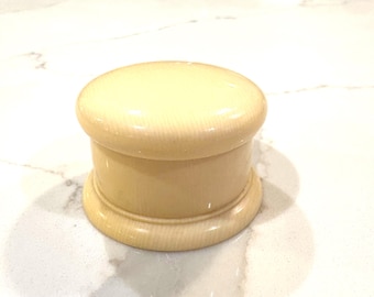 Pastillero de celuloide pequeño •Caja de celuloide coleccionable•