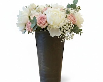Jarrón tipo cubo de metal galvanizado vintage para floristería – Cubo alto rústico de estilo granja para flores, soporte para paraguas primitivo