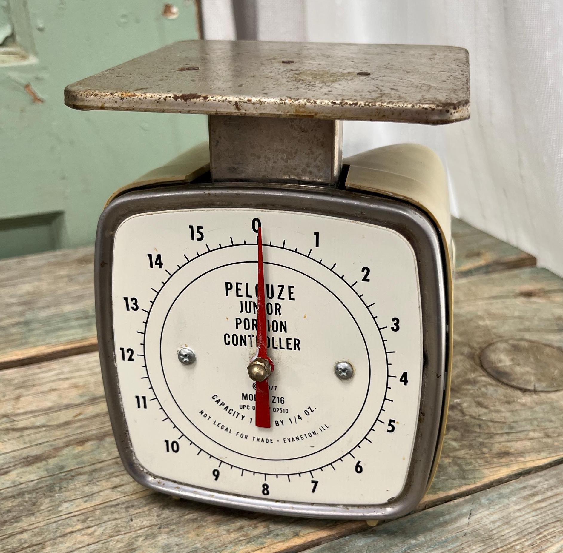 Vintage Pelouze Junior Portion Controller scale 1970s, made in Evanston IL, Free shipping guarantee.