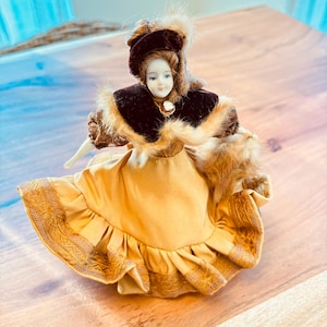 Vintage Porcelain Doll: Victorian Travel Costume, Fur Trim Cape