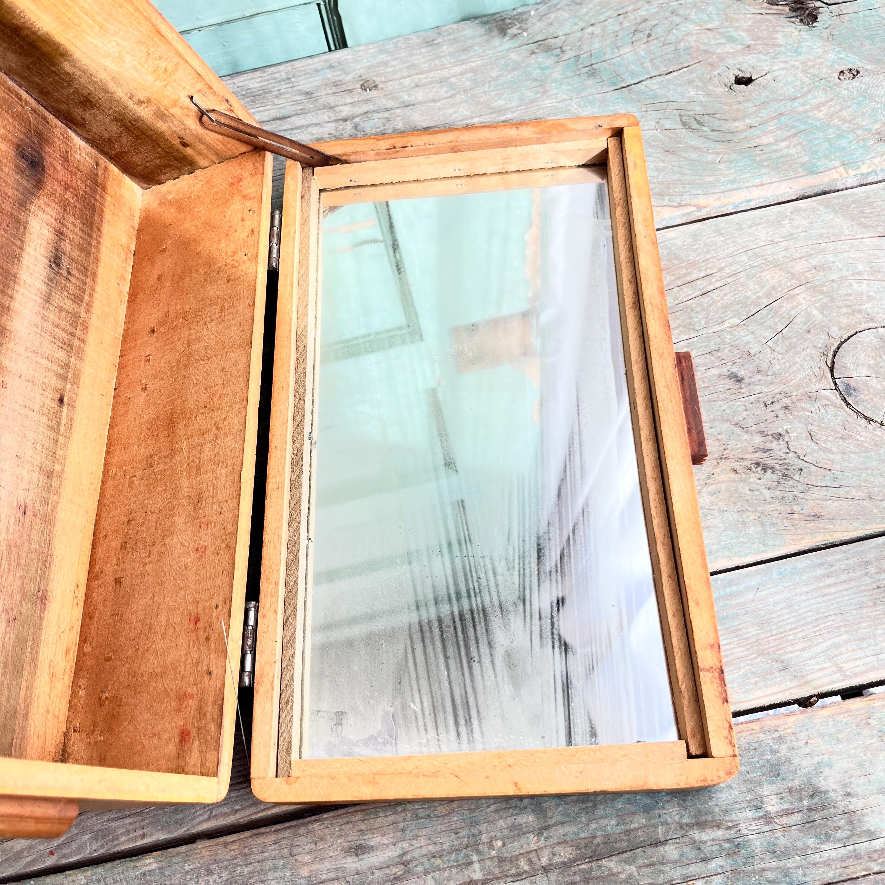 ヴィンテージ木製ジュエリーボックス：田園風景の彫刻、古い鏡 - Etsy 日本