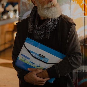 Upcycled Vinyl Banner Laptop Sleeve: Eco-Friendly 13-Inch MacBook Case