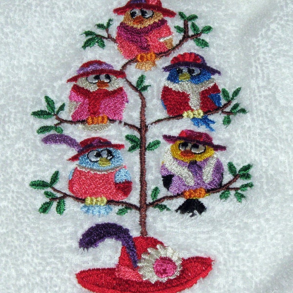 Crochet Hanging Embroidered towel Red Hat Tweets machine embroidery