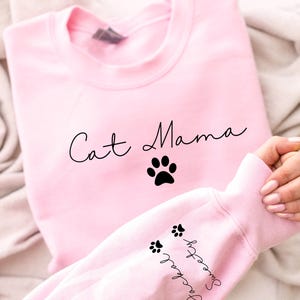 Benutzerdefinierte Katzenmama Geschenk, personalisiertes Katzenmama Sweatshirt, Einzigartiges Muttertagsgeschenk, Neuer Katzenbesitzer Geschenk, Benutzerdefinierter Katzenname Pullover, Geschenk für Sie