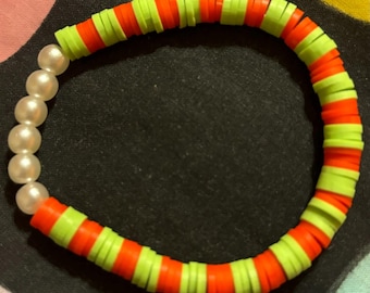 Pearl Christmas Clay Bead Bracelet