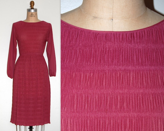 Day Dress Extra Small. Vintage 70s Pink Cinched W