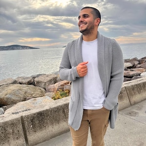 Wool Men's Oversized Knit Cardigan: Long Pocketed Jacket