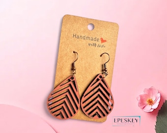 Leaf design wooden earrings, laser cut, natural and minimalist style, ultra light, eco-friendly handmade jewelry
