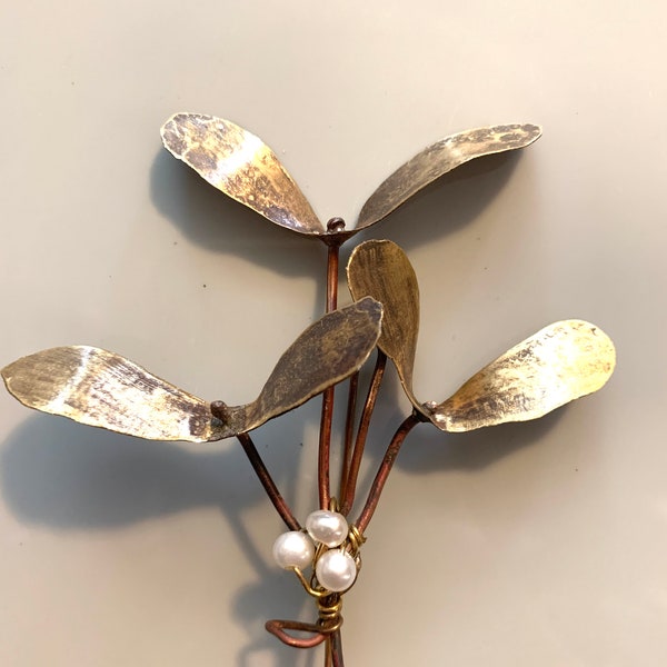 Mistletoe brooch