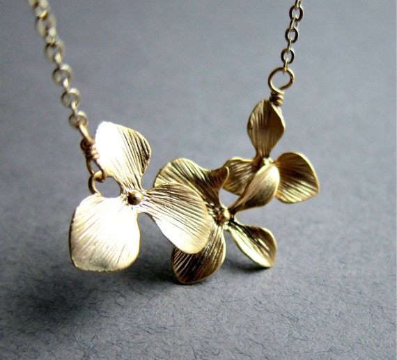 Items similar to 16k Gold Mod Orchid necklace, bridal jewelry, Three ...