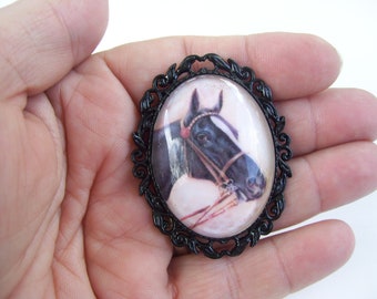 Horse Pin, Equestrian Horse Pin, Horse Cameo Pin Brooch Kentucky Derby Horse Pin, Victorian Horse Pin, Sweater Pin, 3 COLOR Setting Choice