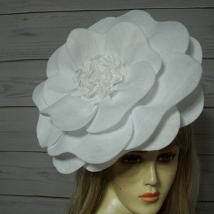 Ladies White Rose Felt Flower Fascinator Hat, Kentucky Derby Flower Fascinator, Wedding Flower Hat, Easter Fascinate, Halloween
