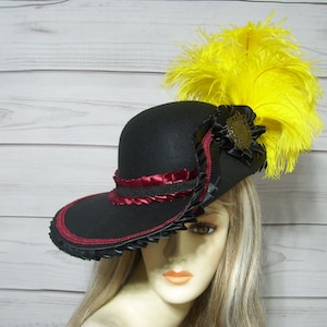 Chapéu de Cavalier Preto e Amarelo, Chapéu Inspirado no Gato de Botas, Chapéu dos 3 Mosqueteiros, Chapéu Renascentista, Gasparilla, 22,5&quot;