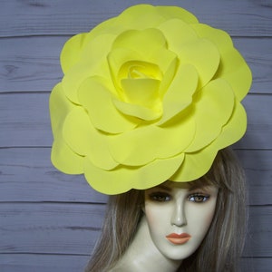 Große gelbe Rose Blume Fascinator, Kentucky Derby Hut, Teeparty Fascinator Hochzeit Fascinator, Alice im Wunderland Hut