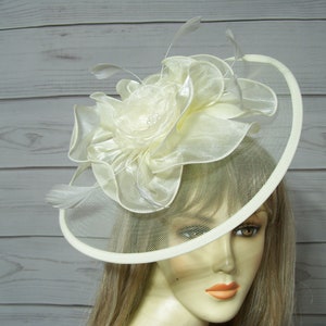 Ladies Ivory Fascinator Hat, Kentucky Derby Fascinator Hat, Wedding Fascinator, Easter Hat, Mother&#39;s Day Fascinator, Garden Party hat