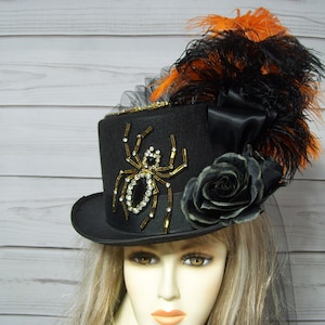 Zwarte dameshoed, grote Halloween-hoed met spinnen, hoge hoed Halloweenfeest, 22,5" binnenomtrek.