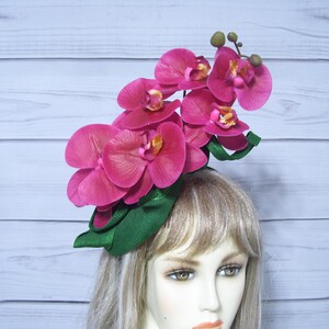 Kelly Grüner Fascinator mit Rosa Orchideen, Kentucky Derby Fascinator Hut, Teeparty Hut, Hochzeit Kopfschmuck, Ascot Hatinator, Belmont, USA