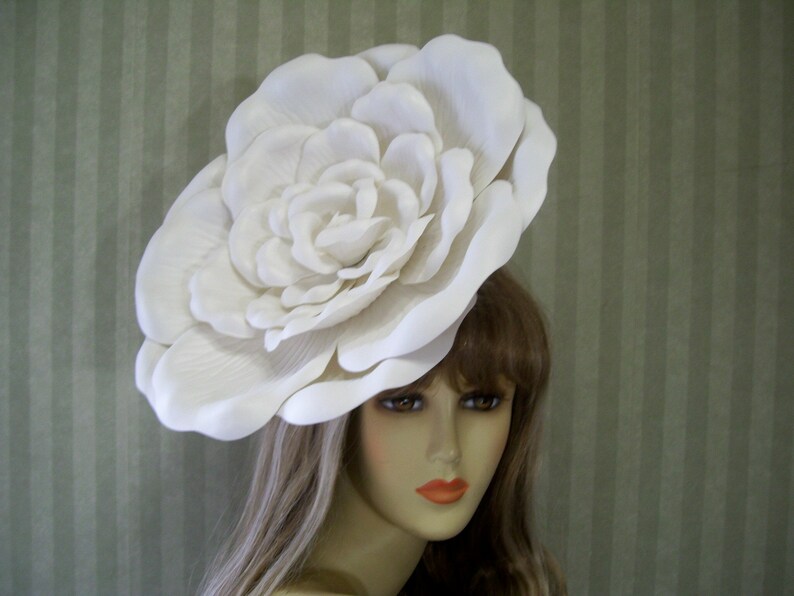 Kentucky Derby Fascinator White Rose Fascinator Hat, 12' Flower Fascinator, Easter Fascinator Bridal Hat, Halloween Alice In Wonderland Hat 