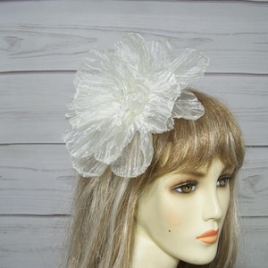Ivory 7&quot; Flower Fascinator, Flower Pin, Kentucky Derby Hat, Flower Fascinator, Tea Bridal Hat, Wedding Flower Brooch, Mother&#39;s Day