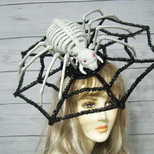Halloween Spider Hat Spider Fascinator Creepy Spider and Web Headpiece Headband Halloween Party Hat