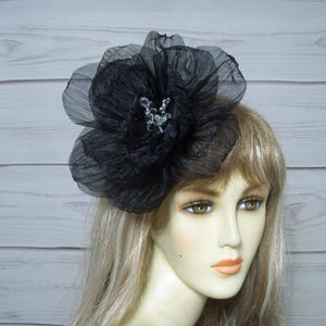 7&quot; Black Flower Fascinator, Flower Pin, Kentucky Derby Hat, Flower Fascinator, Tea Bridal Hat, Wedding Flower Brooch, Mother&#39;s Day